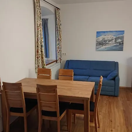 Sölle Homes - Alte Schule