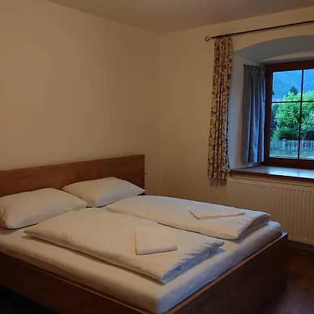 Sölle Homes - Alte Schule Rattendorf