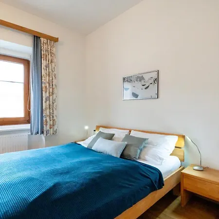 Sölle Homes - Alte Schule Apartment Rattendorf
